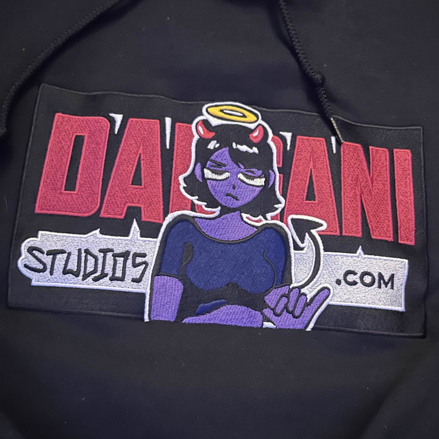DokuGirl Dangani Embroidery Hoodie